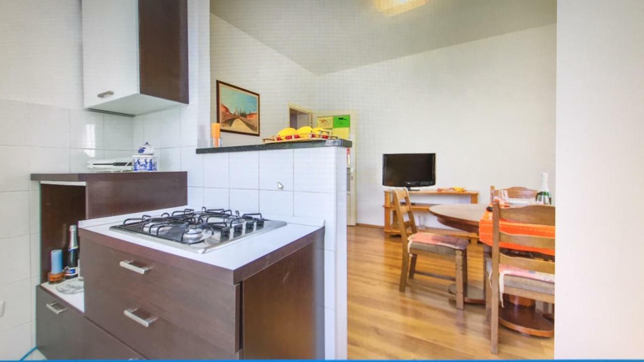 Koromačno Apartment Amber מראה חיצוני תמונה